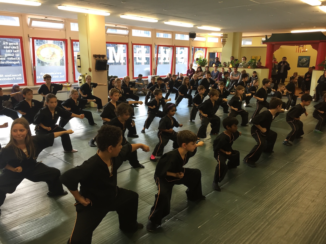 Kung Fu Projekt Selbstvertrauen und Selbstverteidigung Urdorf